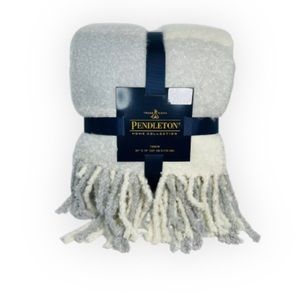 Pendleton Super Soft Throw Plaid Ivory Grey
